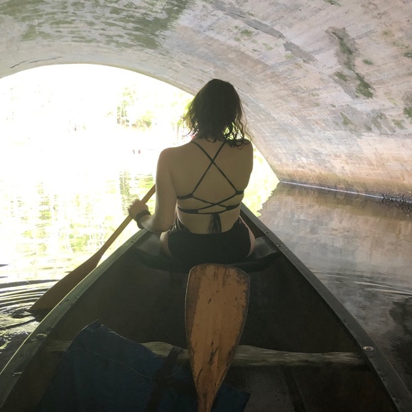 Meet your Posher, Zarah - Picture 1 of 1